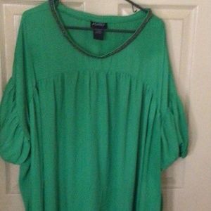 green blouse size 1X/2X